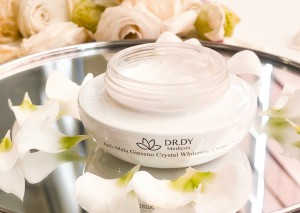 Kem dưỡng trắng da DR.DY Medicos Anti-Mela Ginseno Crystal Whitening Cream (50ml)